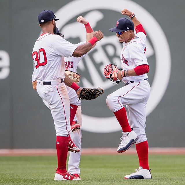 RECAP: #RedSox use late rally to take game three from Rays; win&nbsp;7-5.