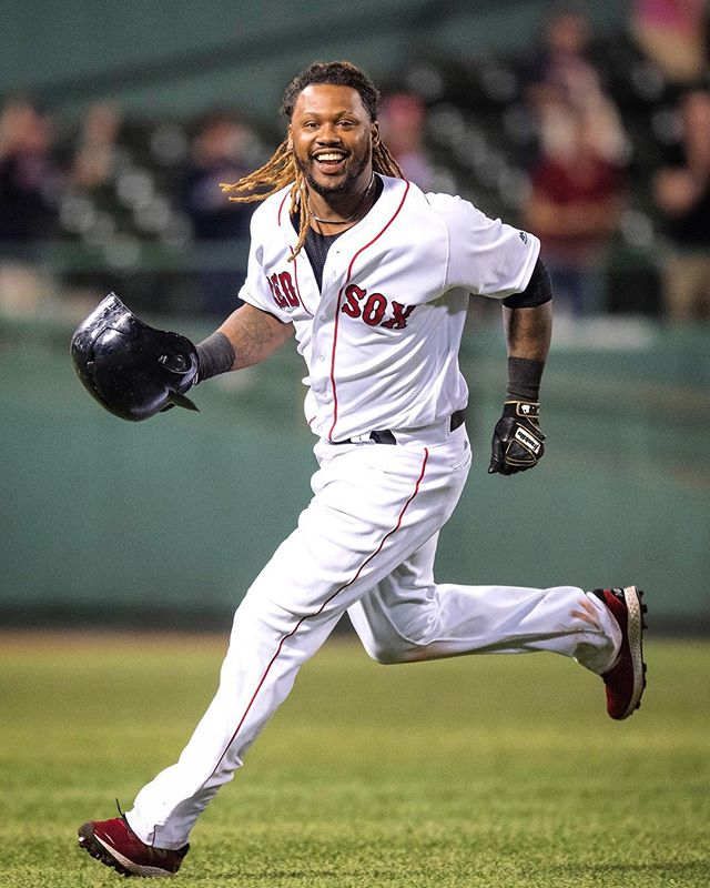 RECAP: It took more than six hours, but the #RedSox ended their slump with a 3-2 win over the&nbsp;Jays.