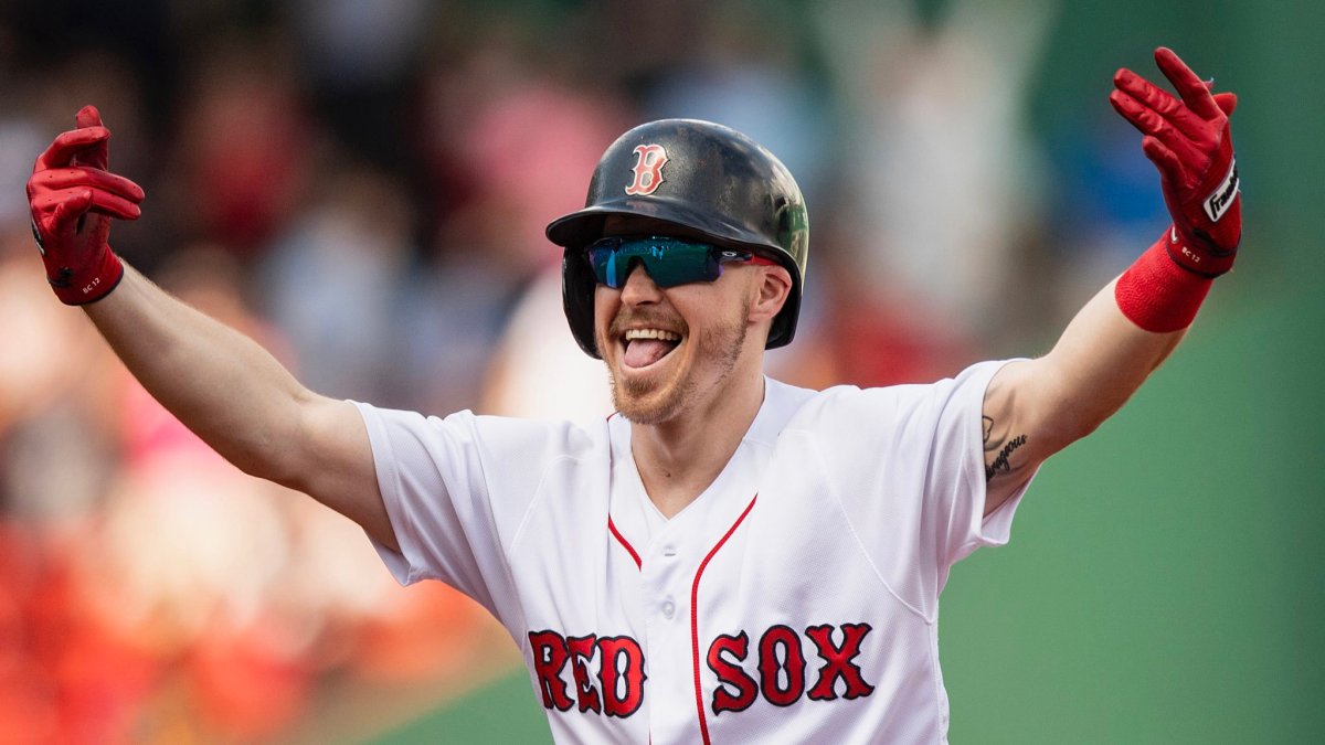 Brock Holt Comes Through in Clutch with 10th Inning Walk-Off Single as Red Sox Top Royals in Game That Started and Was Suspended on August&nbsp;7th