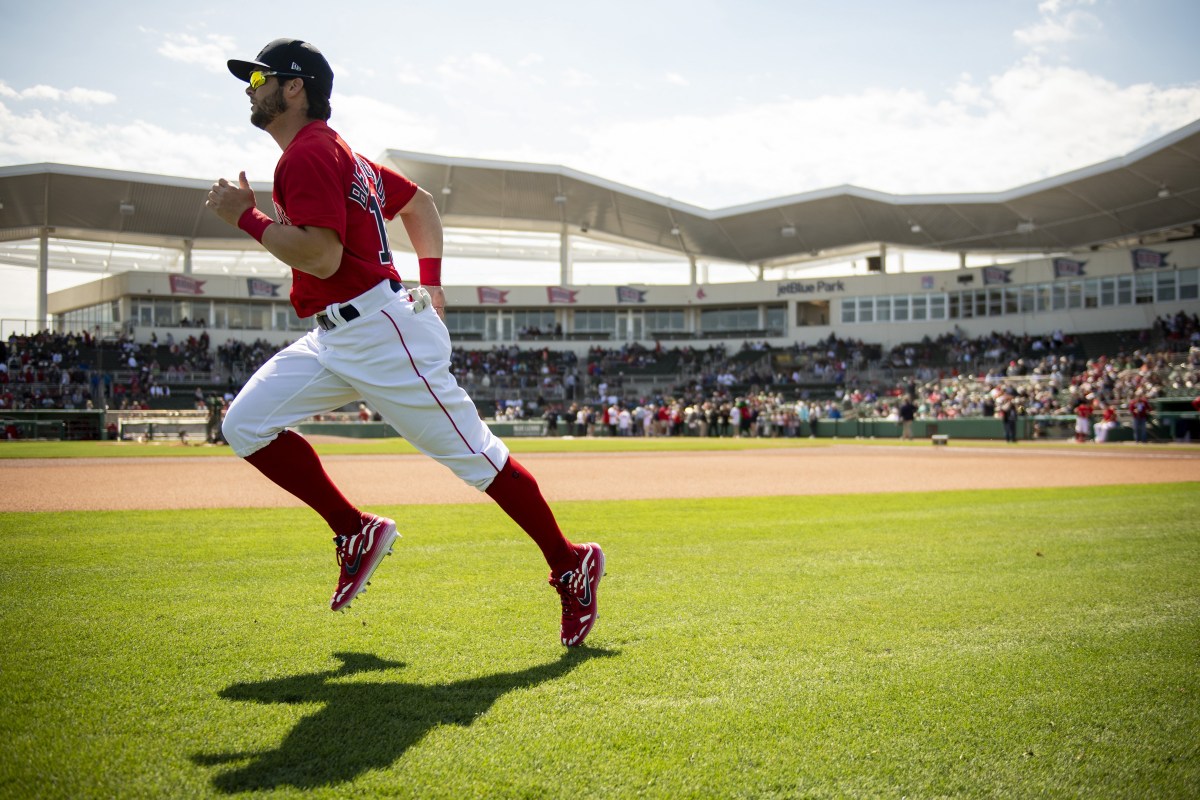 Red Sox’ Andrew Benintendi Dealing With Quad&nbsp;Tightness