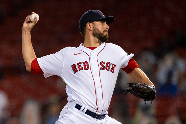 Red Sox sign Matt Barnes, 6 others to one-year deals, tender contract to Rafael&nbsp;Devers