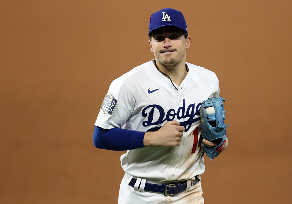 Red Sox showing ‘strong interest’ in free-agent utilityman Kiké Hernandez, per&nbsp;report