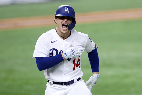 Red Sox, utilityman Kiké Hernández agree to multi-year deal, per&nbsp;report