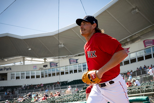 Garrett Richards makes Red Sox debut as sloppy defense leads to 5-3 loss at hands of&nbsp;Braves