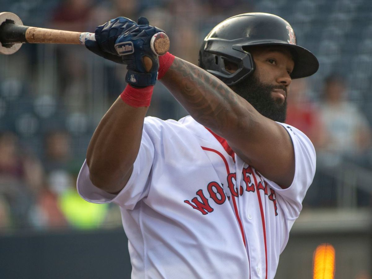 Danny Santana will join Red Sox in Philadelphia on Friday for series against Phillies, per&nbsp;report