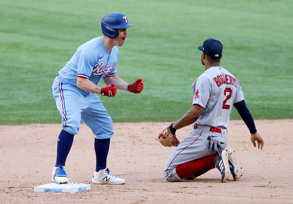 Red Sox close out road trip by blowing another lead in 5-3 loss to Brock Holt’s&nbsp;Rangers