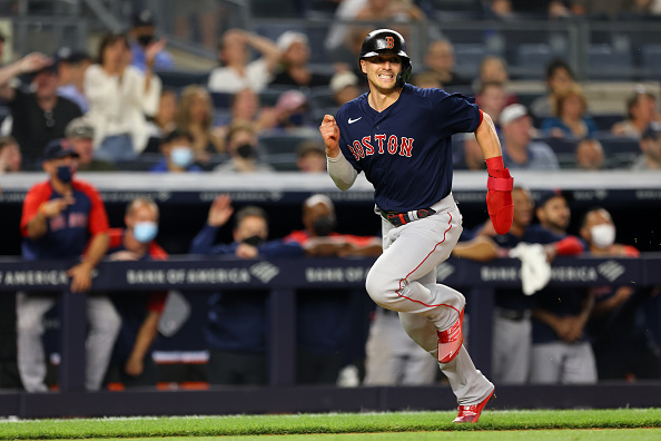 Kiké Hernández delivers with go-ahead RBI double, Bobby Dalbec crushes 453-foot homer as Red Sox come back to take series from Yankees with 7-3&nbsp;win