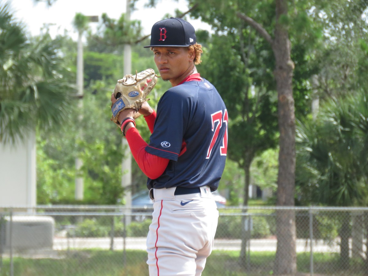 Who is Juan Daniel Encarnacion? Red Sox pitching prospect posted 2.96 ERA in Florida Complex League in 2021, is projected to begin 2022 season at Low-A&nbsp;Salem
