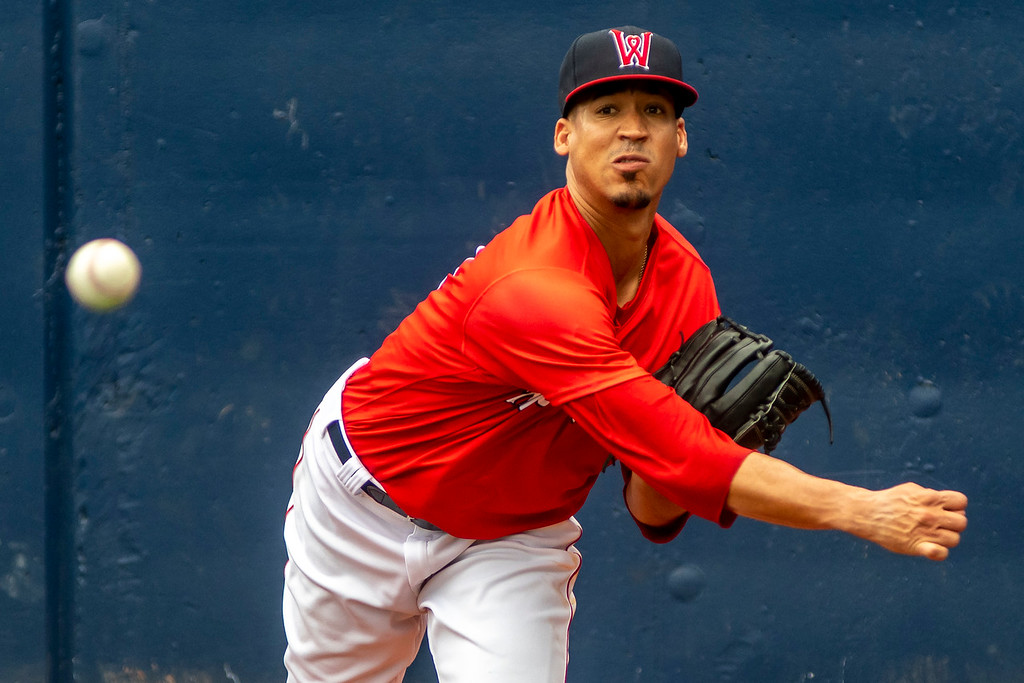 Former Red Sox right-hander Raynel Espinal signs minor-league deal with&nbsp;Giants