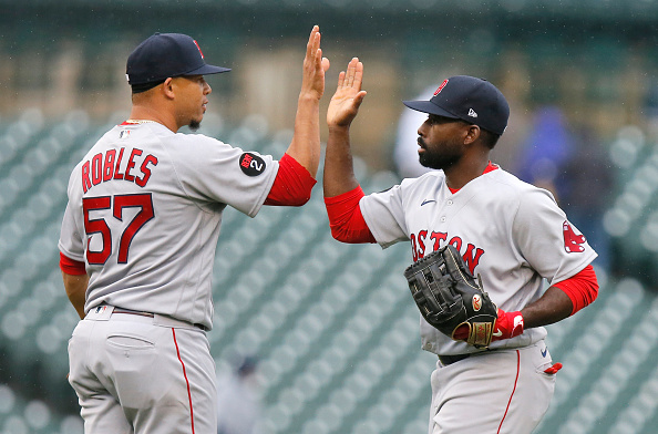 Red Sox close out road trip by holding on to defeat Tigers,&nbsp;9-7