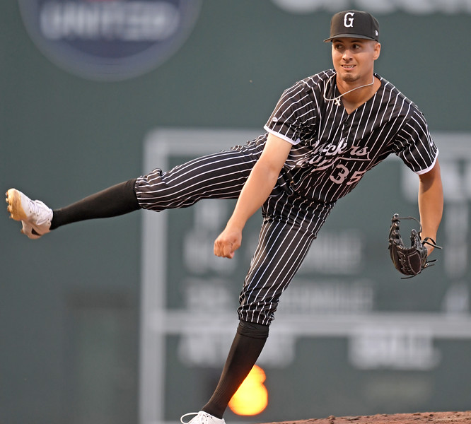 Red Sox promote pitching prospect Brian Van Belle to Double-A&nbsp;Portland