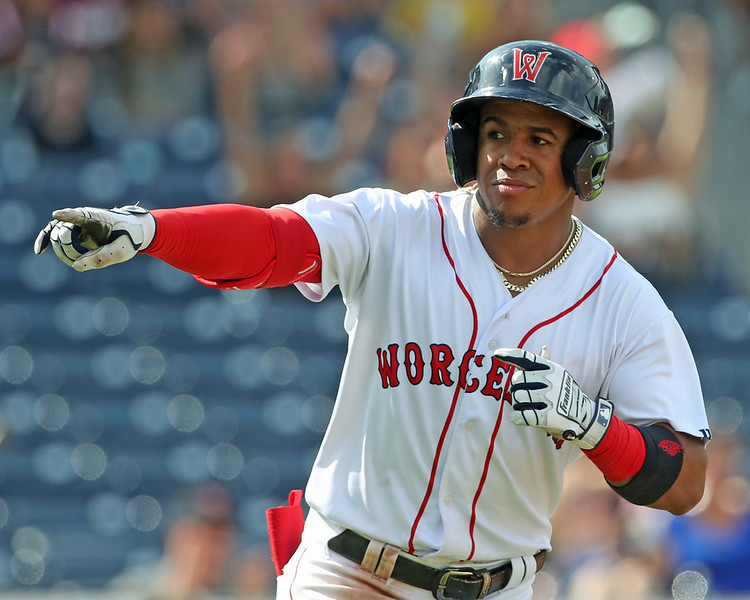 Red Sox’ Enmanuel Valdez takes home International League Player of the Week&nbsp;honors