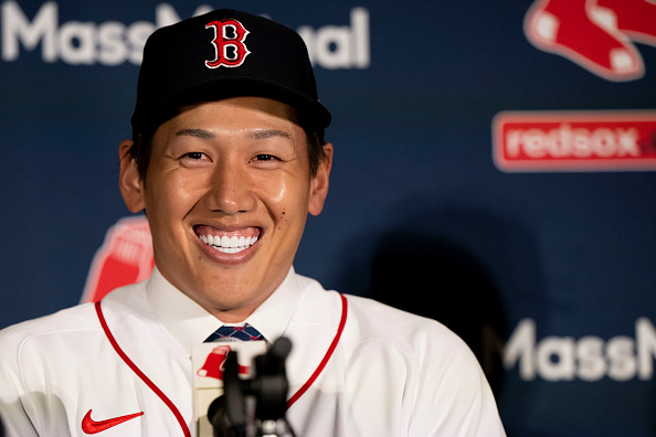 Masataka Yoshida tries Puerto Rican food, Christian Vázquez reunites with former Red Sox teammates at Alex Cora’s Super Bowl watch&nbsp;party